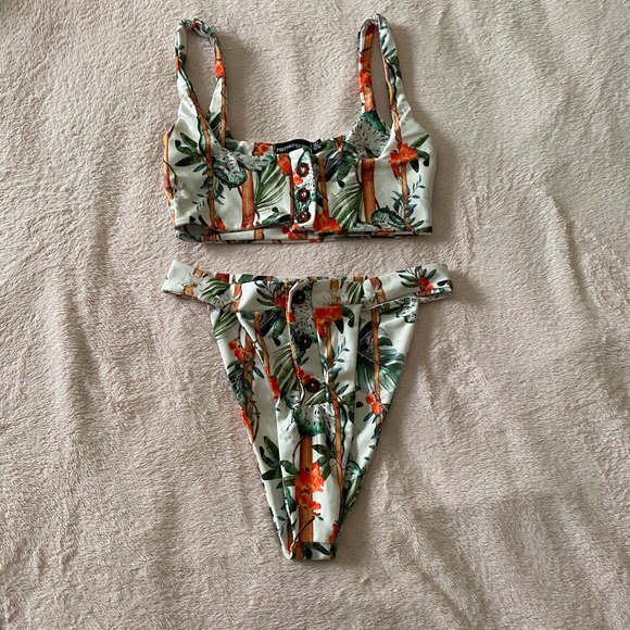 PrettyLittleThing Other - Flora two piece bikini